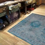 tapis Louis De Poortere CS 8255 Fading World Medaillon Grey Turquoise interior 2
