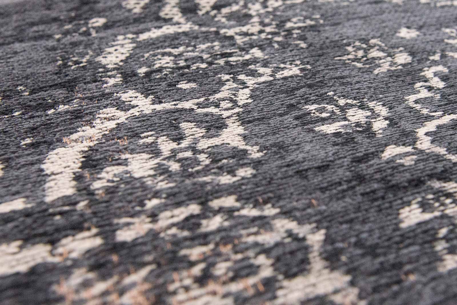 tapis Louis De Poortere CS 8263 Fading World Medaillon Mineral Black zoom