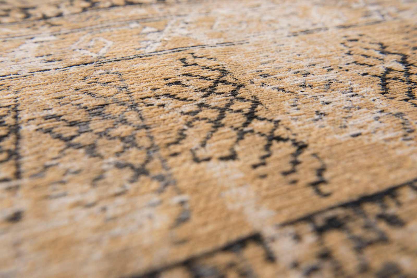 tapis Louis De Poortere CS 8720 Antiquarian Antique Hadschlu Agha Old Gold zoom