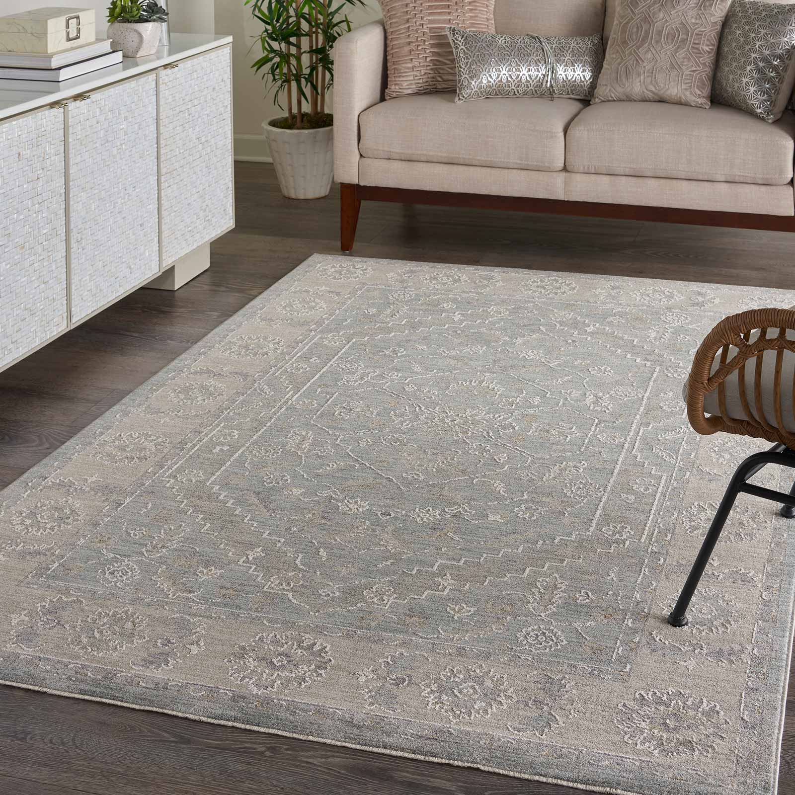 Nourison tapis Infinite IFT02 BLUE 5x8 099446805546 interior 1