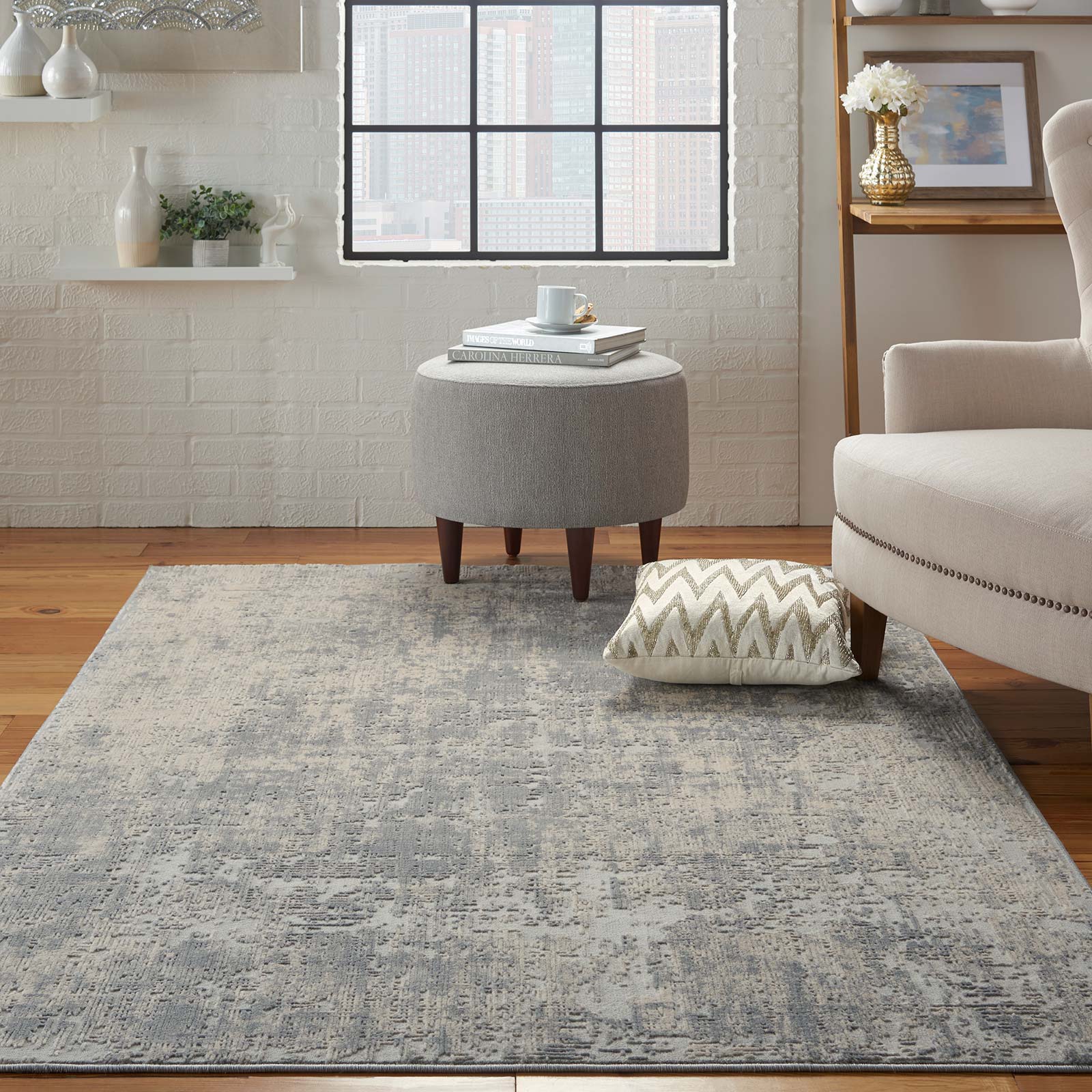 Nourison tapis Rustic Textures RUS01 IVSIL IVORY SILVER 5X7 099446476135 interior 1 C