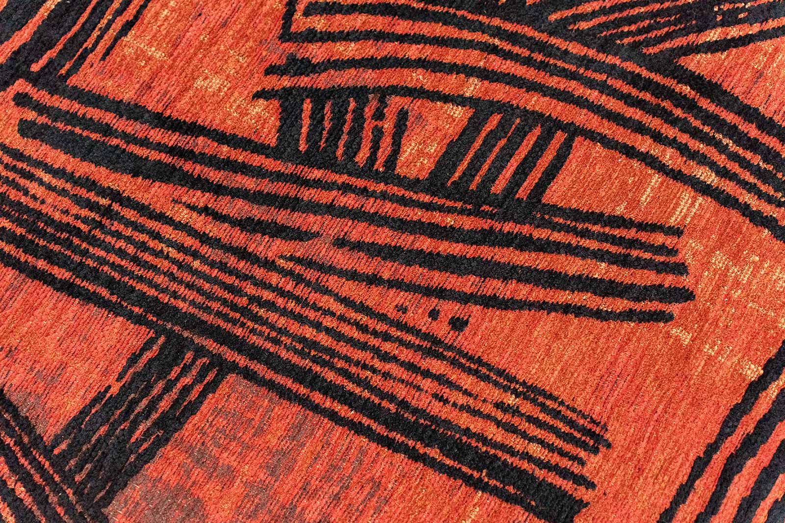 Louis De Poortere Tapis Meditation 2069 Kanji Ginger Chocolate Zoom 2